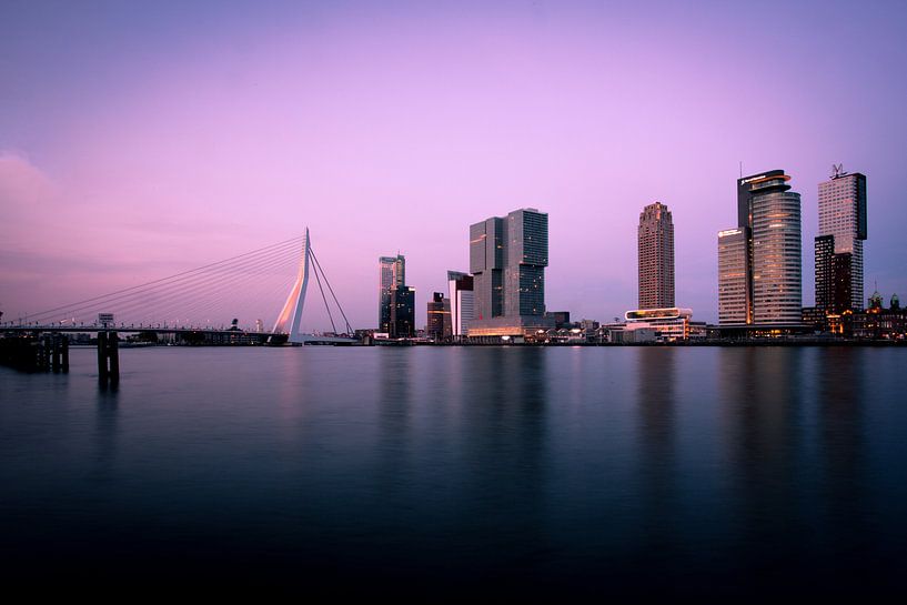 Rotterdam by night by Erik Mus