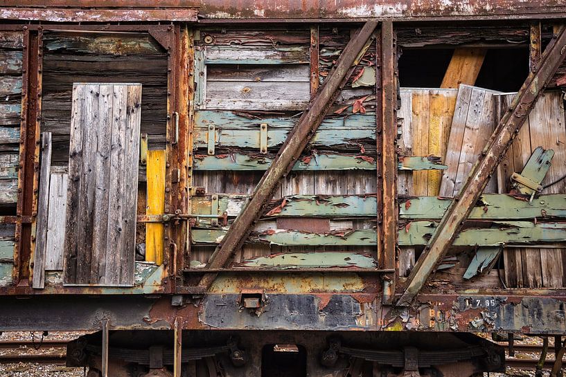 Wagon @ Gare du Hombourg by Rob Boon