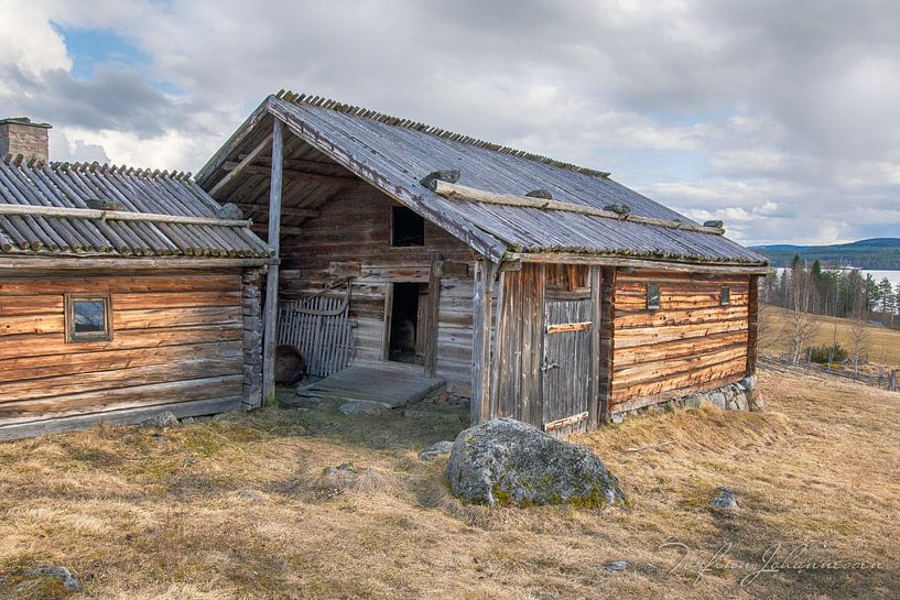 Old Stable by Torfinn Johannessen