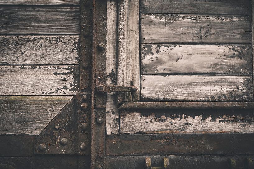 Verweerde Historische Treinwagon by Kees van der Rest