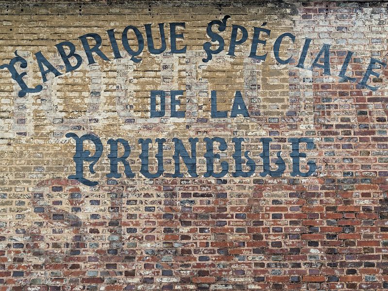 Old wall advertising in France by BHotography