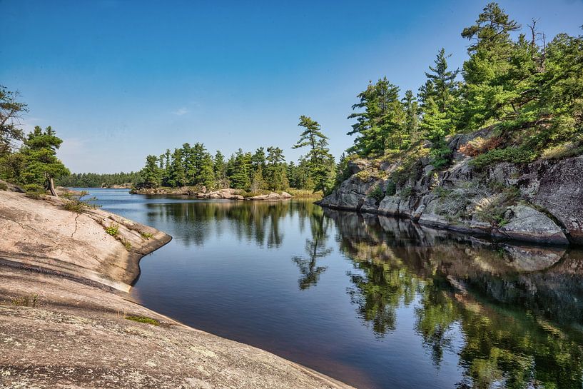 River in Ontario Canada by Vivo Fotografie