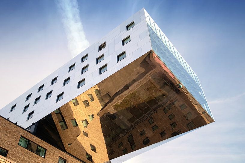 BERLIN Osthafen Façade en verre - on the edge par Bernd Hoyen