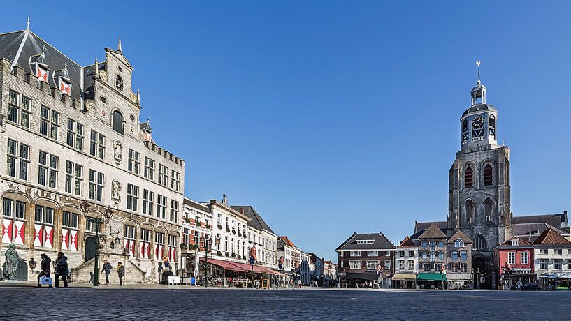 Das Rathaus und der Pfefferbus in Bergen op Zoom (Panorama) von Fotografie Jeronimo
