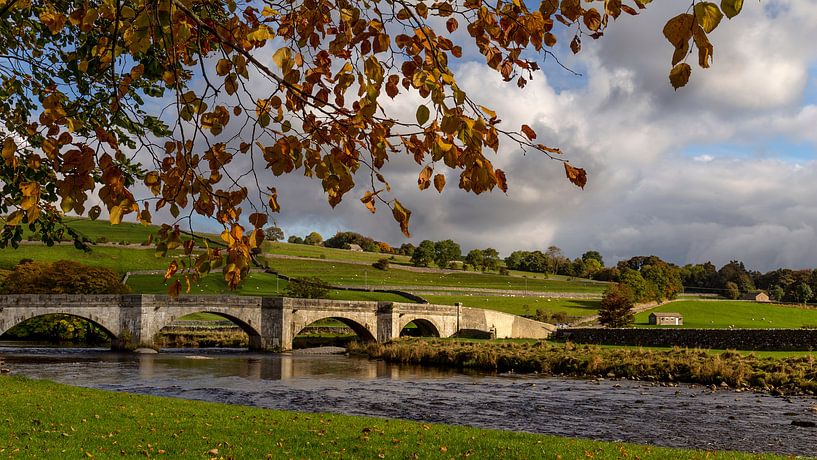 Burnsall Bridge, Yorkshire Dales, England von Adelheid Smitt