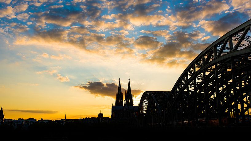 La cathédrale de Cologne au coucher du soleil par Günter Albers