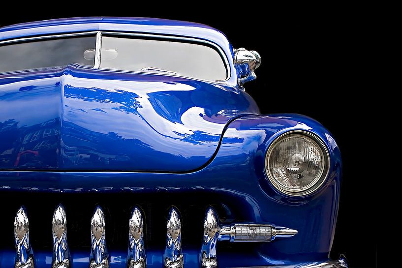 Blauer Oldtimer von John van Liempt