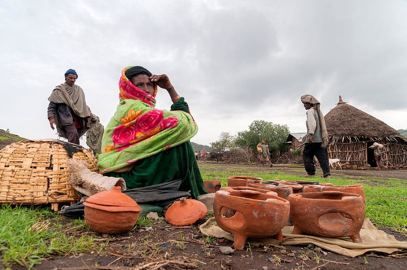 Ethiopië: Marktkoopvrouw (Dogoro) von Maarten Verhees