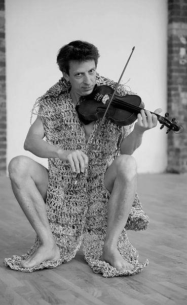 The Violinist by Heike Hultsch