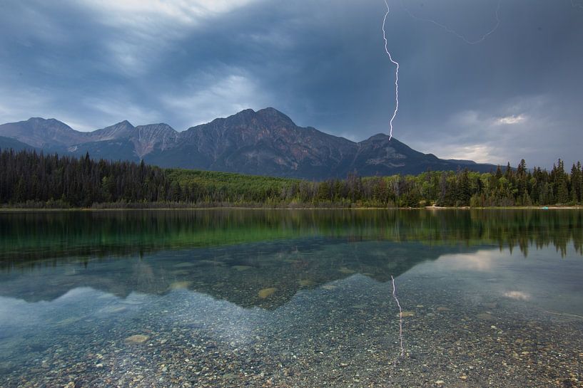 Thunderstorms in the Canadian mountains by Lisa Bouwman