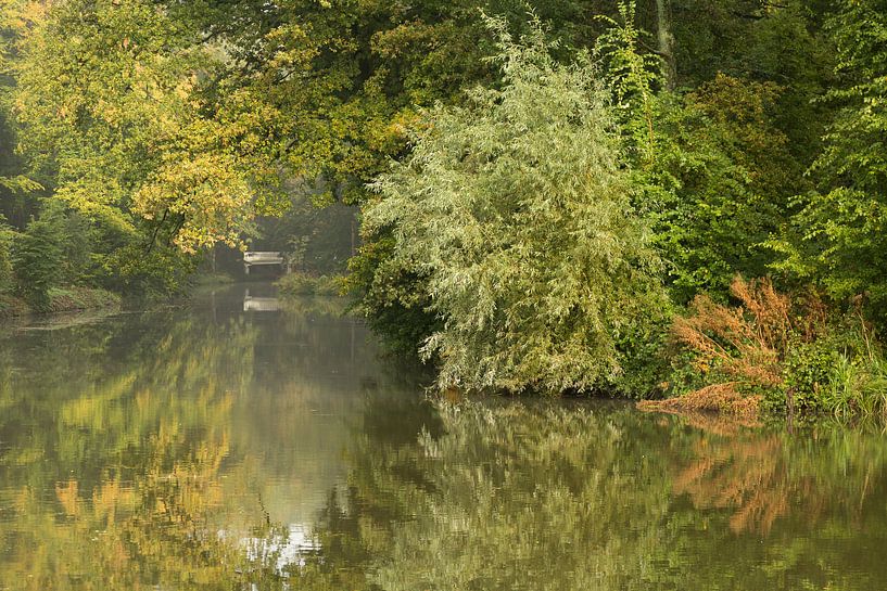 Spiegeling in het water van de Kromme Rijn par Marijke van Eijkeren