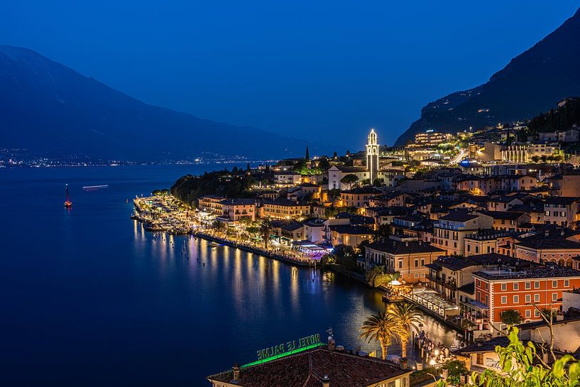 Limone sul Garda during the blue hour by Jeroen de Jongh Photography