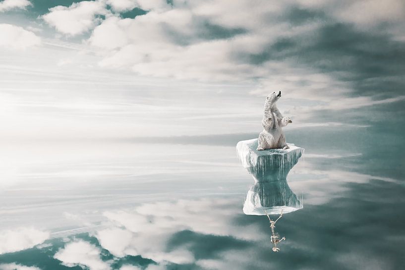 Bildmanipulation von Eisbär auf Eisscholle mit Spiegelung - Klimakunst für bewusste Innenräume von Elianne van Turennout