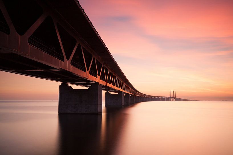 Sunset over the Öresund Bridge by Jiri Viehmann