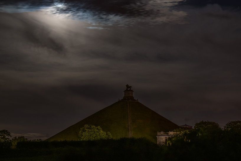 Eine Nacht Löwe von Waterloo von Jim De Sitter