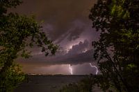 Onweer aan het Gardameer, Italië
