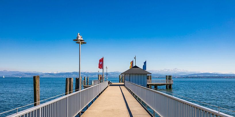 Schiffsanleger in Immenstaad am Bodensee von Werner Dieterich