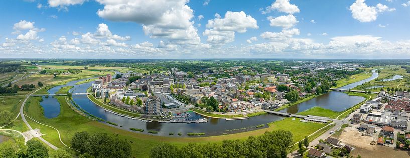 Hardenberg Panoramaluftbild auf die Stadt am Ufer der von Sjoerd van der Wal Fotografie