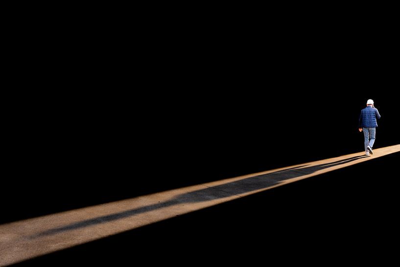 Bauarbeiter in Bewegung (Selfie in Farbe) von Lieven Tomme