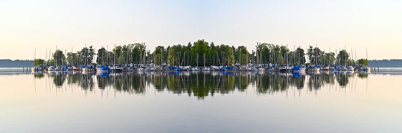 Chiemsee colour by artpictures.de