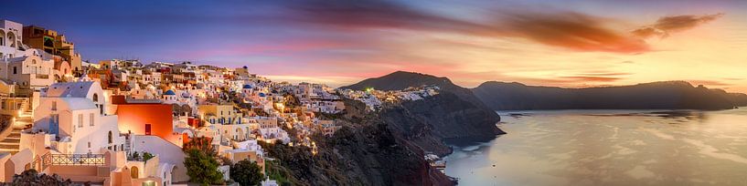 Lever de soleil sur Oia à Santorin en Grèce par Voss photographie