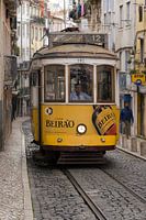 La ligne 12 du tramway dans les ruelles pittoresques de Lisbonne