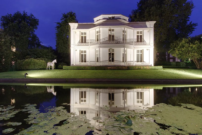 Das Weiße Haus während der blauen Stunde von Rini Braber