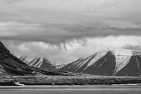 Air menaçant dans le Fjord Bellsund.