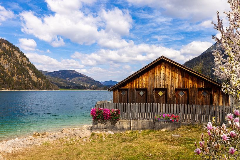 „idyllisches Bootshaus am Achensee,Tirol” idyllisch boothuis an de Achensee,Tirol. hangar á bateaux idyllique e sur le lac Achensee,Tyrol von Christina Bauer Photos