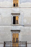 Mooi oud en onbewoonbaar appartement