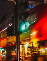 Londoner Verkehr bei Nacht