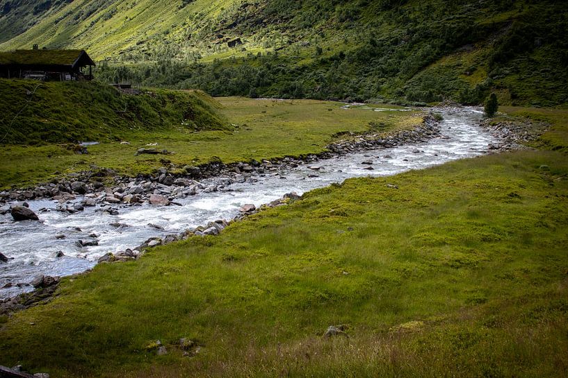 lodge in Norway by Sebastian Stef