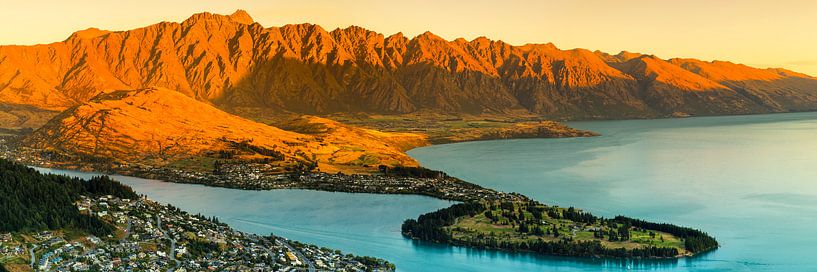 Magischer  Sonnenuntergang am Lake Wakatip, Neuseeland von Markus Lange