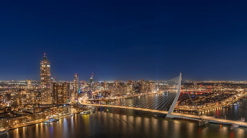 The skyine of Rotterdam by Pieter van Roijen