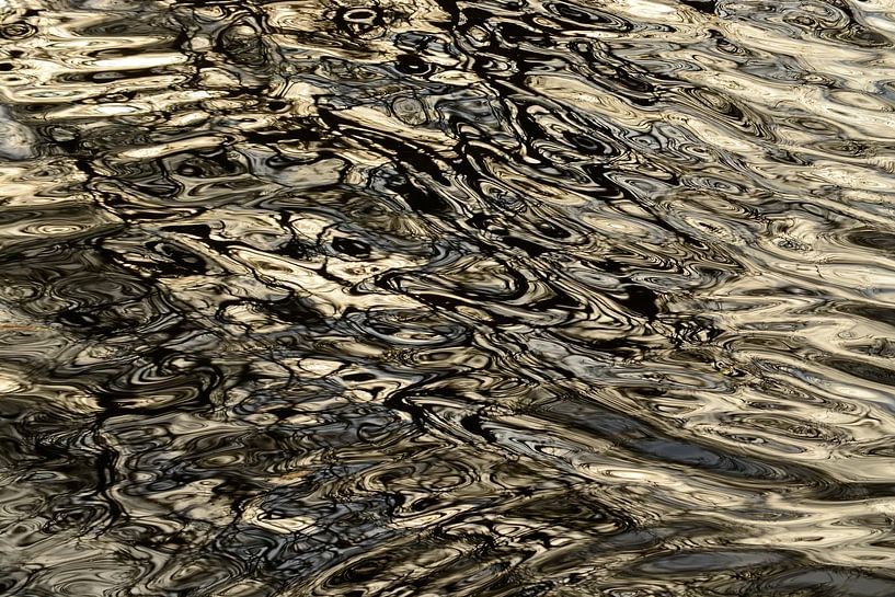 Close-up of water wrinkles nice abstract effect by Trinet Uzun
