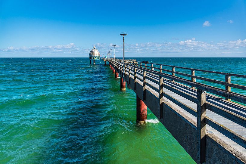Pont maritime sur la côte de la mer Baltique à Zingst sur le Fischland-Darß par Rico Ködder