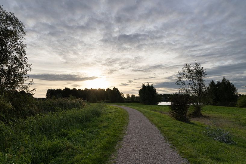 Nuages et coucher de soleil dans le parc Sandelingen par SchumacherFotografie