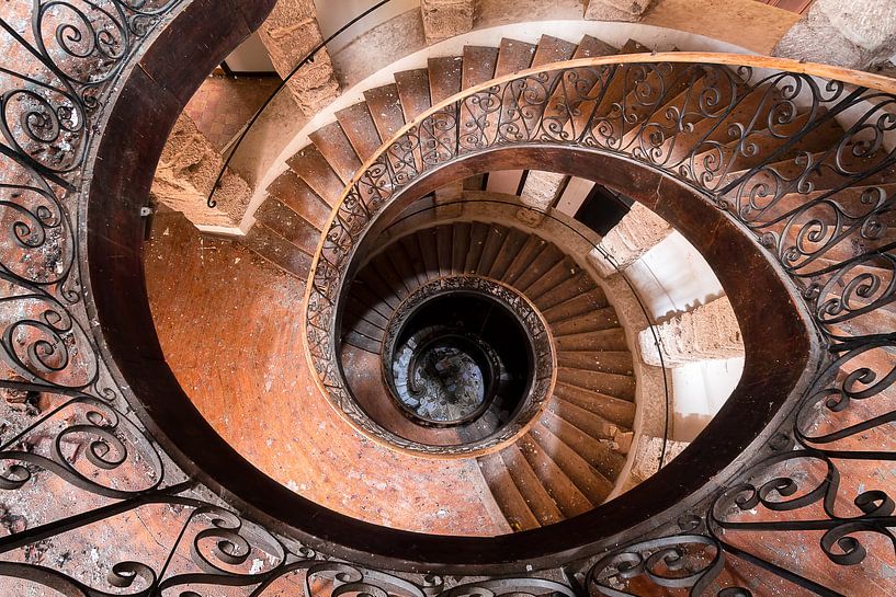 The Eye. by Roman Robroek - Photos of Abandoned Buildings