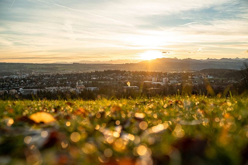 Lever de soleil sur Kempten avec vue sur les Alpes par Leo Schindzielorz