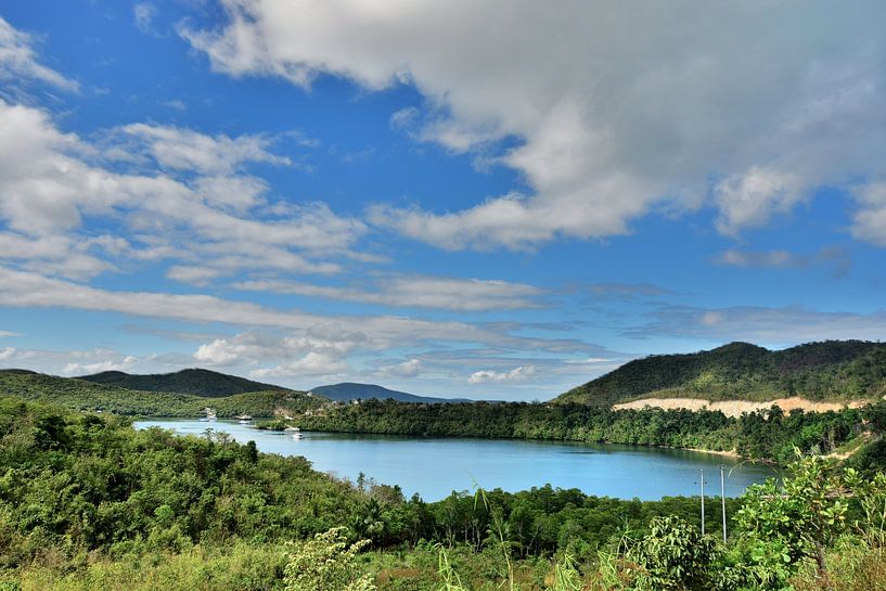 View of the turquoise waters of Busuanga by Frank Photos