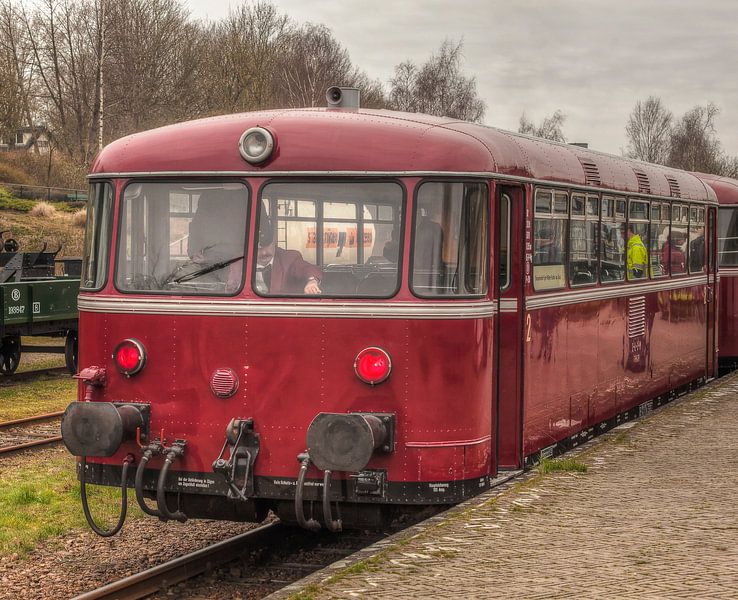 De Railbus van de Miljoenenlijn in Simpelveld par John Kreukniet