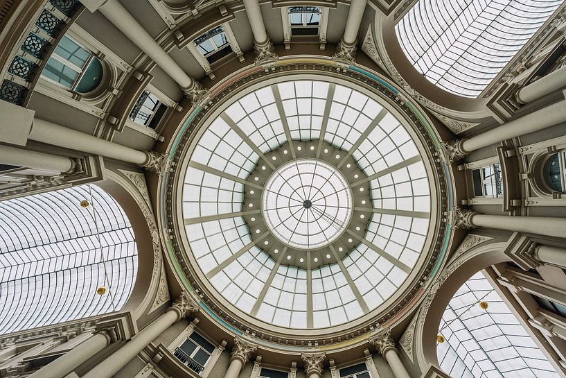 Das Dach der Passage in Den Haag von Jonai