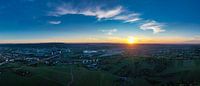Coucher de soleil panoramique sur Stuttgart Untertürkheim et les vignobles de Kappelberg, Bade-Wurte