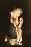 Erotiek, Glow in the Dark