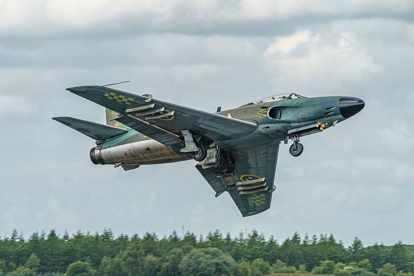 Historischer Flug der schwedischen Luftwaffe Saab J32B Lansen. von Jaap van den Berg