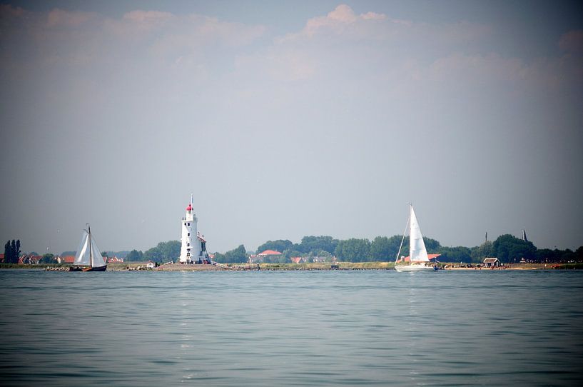 Het Paard van Marken gezien vanaf het Markermeer von Wiljo van Essen