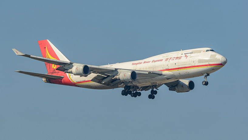 Yangtze River Express Boeing 747-400 Frachtflugzeug. von Jaap van den Berg