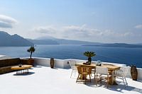 Vue de la terrasse sur Santorin