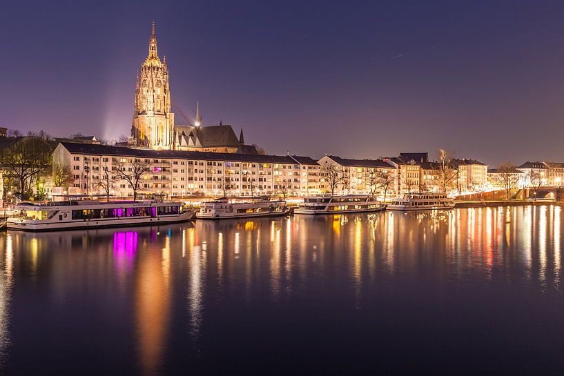 Vue sur les rives du Main et la cathédrale impériale depuis le Eisernen Steg, Francfort par Christian Müringer
