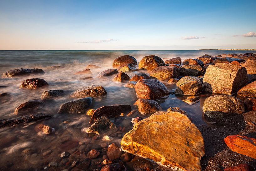 Pierres sur la côte de la mer Baltique près de Heiligendamm par Rico Ködder